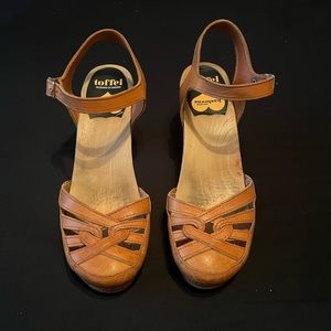 Swedish Hasbeens mid heel leather platform clogs disco retro 70’s